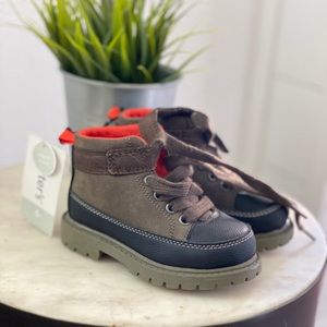 Carter’s toddler boy shoes NWT